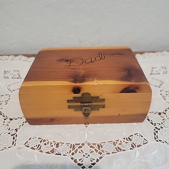 Vintage Cedar Wood Trinket Box Jewelry Chest with Hinged Lid Keepsake Etched DAD - Picture 1 of 11